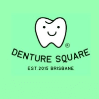 Denture Square Logo
