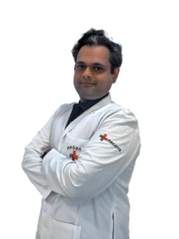 Medanta: Dr. Manu Madan, DM Logo