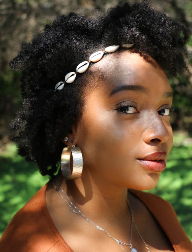 CowrieShellHeadband.jpg