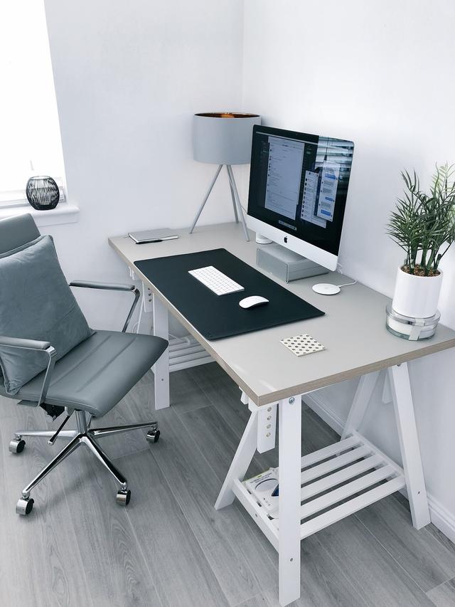 workstations.jpg
