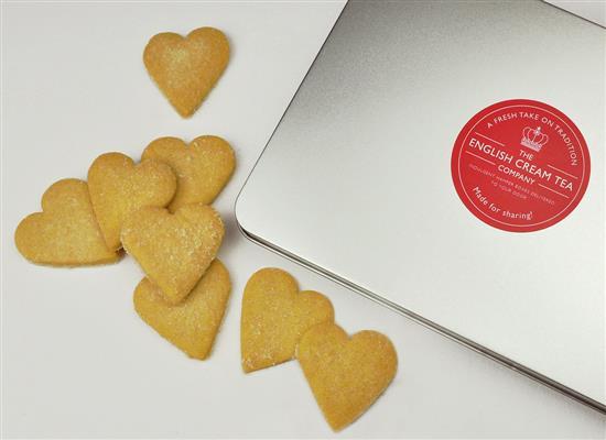 Sharing_Tin_of_Shortbread_Shapes_by_www.englishcreamtea.com.jpeg