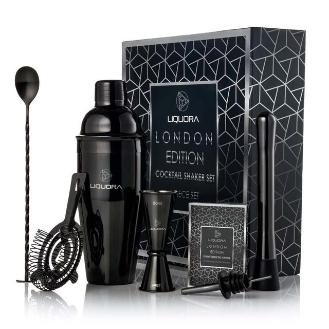 amazon-photography-cocktail-shaker-set-studio-white-background.jpg